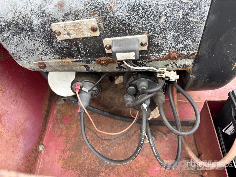 GiANT Vac 300L Leaf Vacuum Egyéb mezőgazdasági gépek