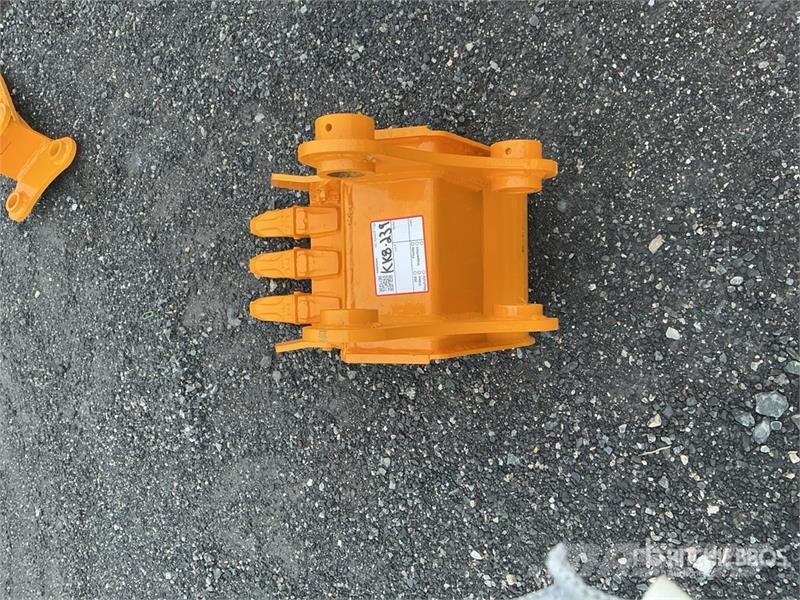 GIYI 12 in Cat 305 12 In Excavator Bucket (Unused) دلاء
