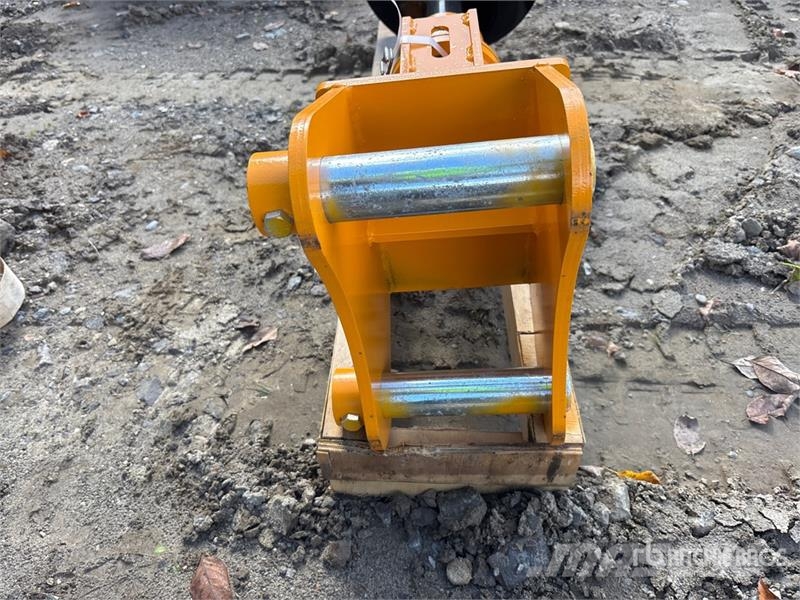  GIYI 16 in Cat 305 Excavator Auger (Unused) ドリル