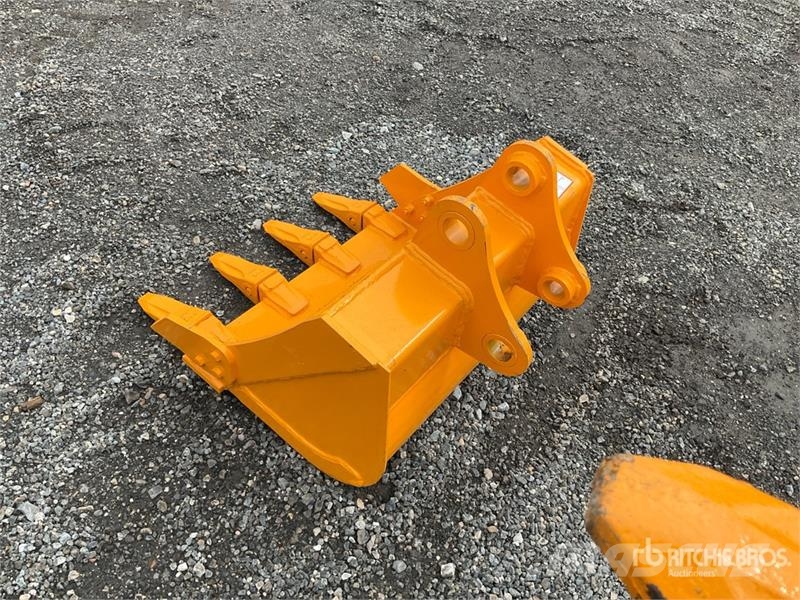 GIYI 24 in Excavator Bucket - Fits Cat 303 (Unused Žlice