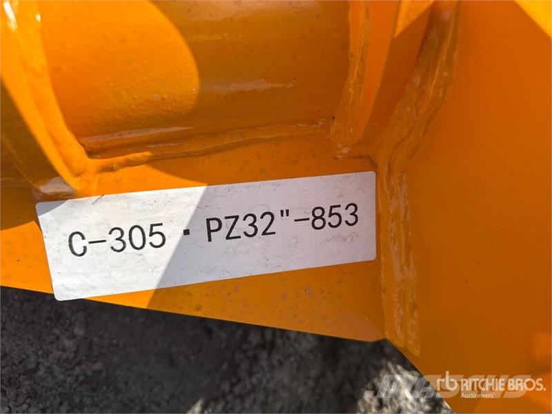 GIYI Excavator Rake - Fits Cat 305 (Unused) Rakes and tedders