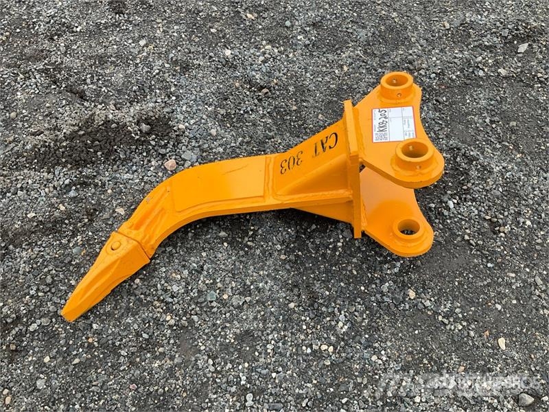 GIYI Excavator Ripper - Fits Cat 303 (Unused) Aufreisser