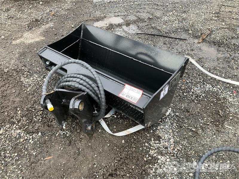 GIYI GY-3TB 32 in Tilting Excavator Bucket (Unused دلاء