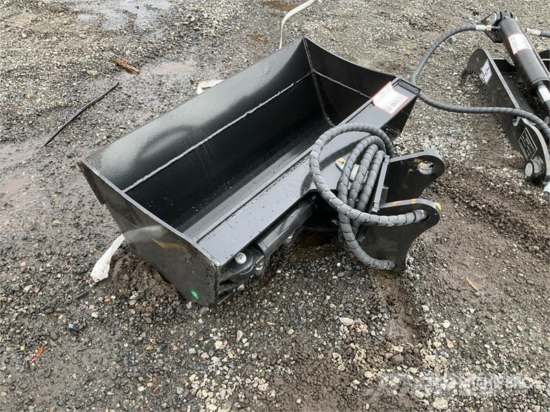 GIYI GY-3TB 32 in Tilting Excavator Bucket (Unused دلاء