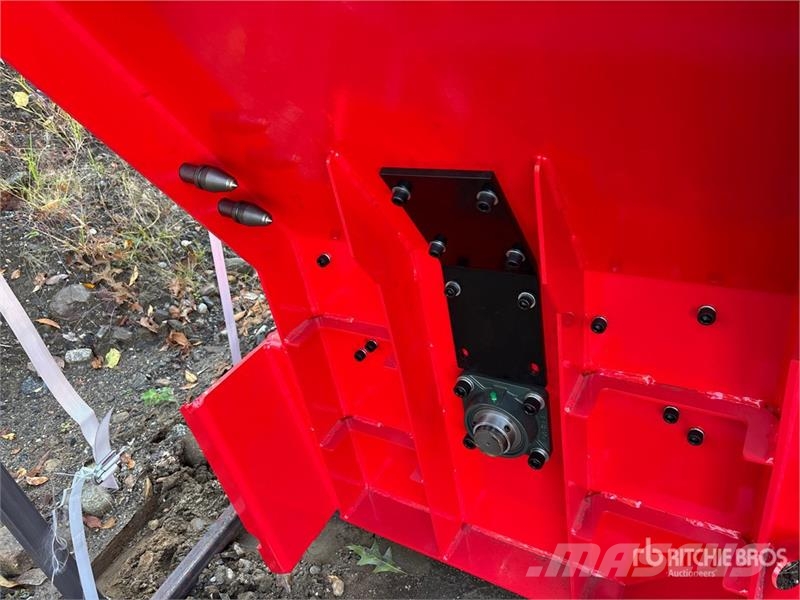  GIYI GY-BC72 Skid Steer Crusher (Unused) مكونات أخرى