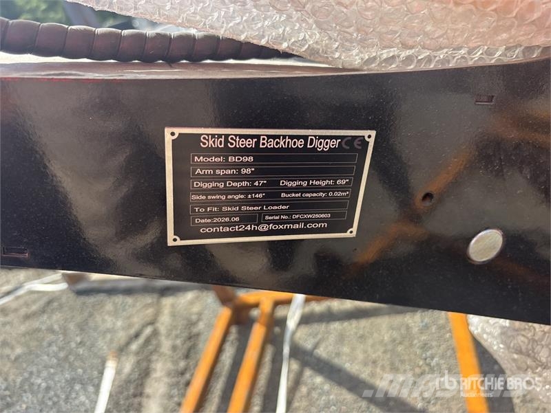  GIYI GY-BD98 12 in Mini Backhoe Digger (Unused) Other components