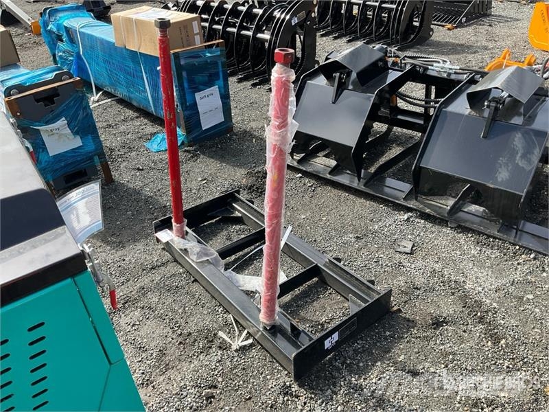  GIYI GY-BF47 Skid Steer Bale Spear (Unused) その他部品