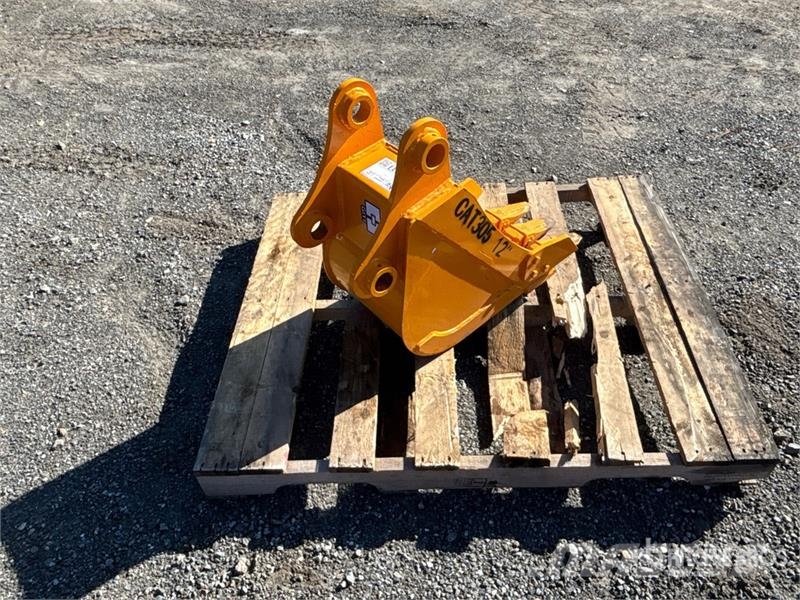  GIYI GY-BK 12 in Cat 305 12 In Excavator Bucket -  Cucharones