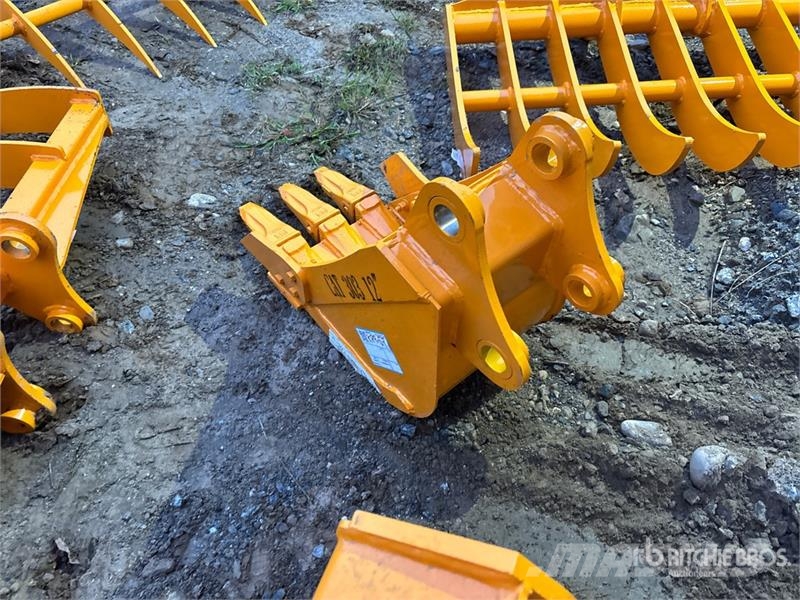  GIYI GY-BK 12 in Excavator Bucket - Fits CAT 303 ( Kašike / Korpe