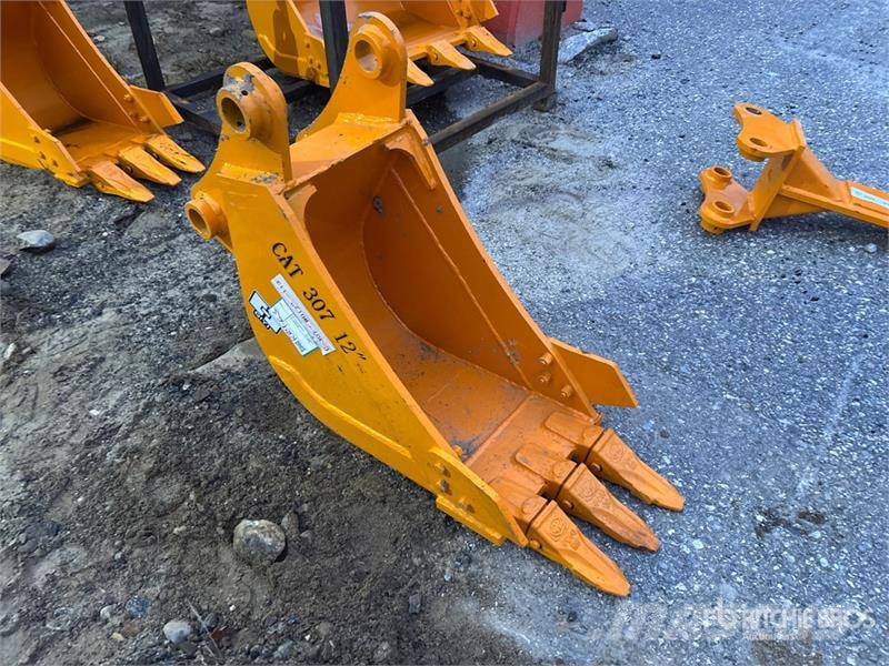 GIYI GY-BK 12 in Excavator Bucket - Fits CAT 307 ( دلاء