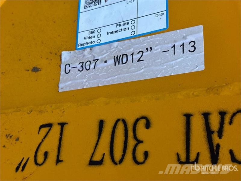 GIYI GY-BK 12 in Excavator Bucket - Fits CAT 307 ( دلاء