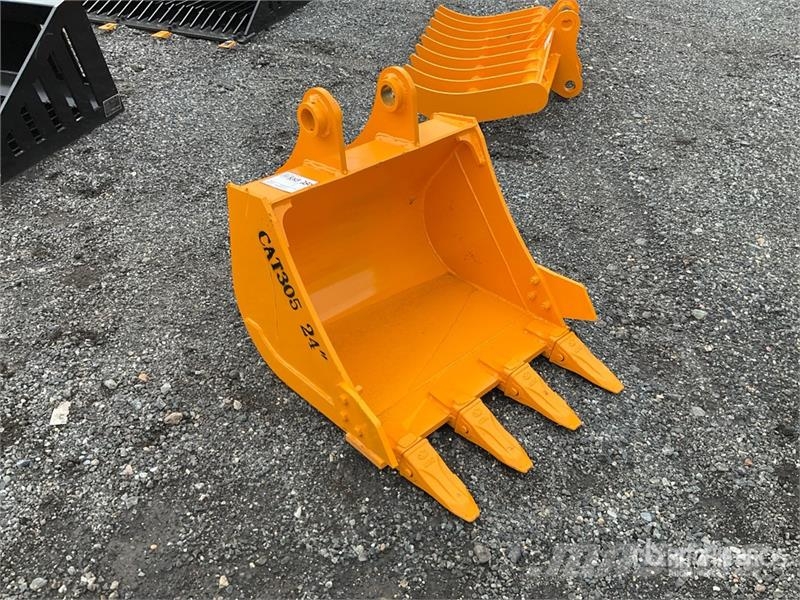 GIYI GY-BK 24 in Excavator Bucket - Fits Cat 305 ( Schaufeln