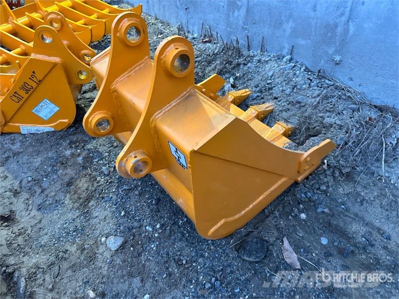  GIYI GY-BK 24 in Excavator Bucket - Fits CAT 307 ( دلاء