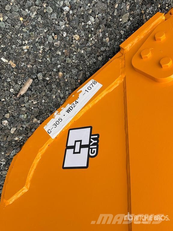 GIYI GY-BK 24 in Excavator Bucket - Fits Cat 305 ( Schaufeln