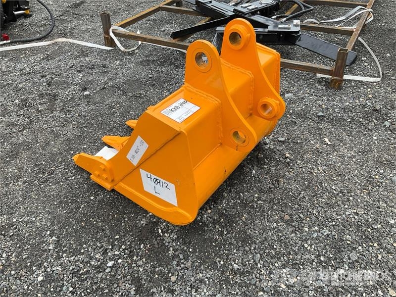  GIYI GY-BK 24 in Excavator Bucket - Fits Cat 305 ( Kauhat