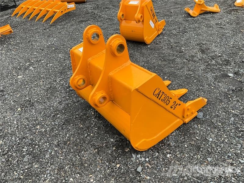  GIYI GY-BK 24 in Excavator Bucket - Fits Cat 305 ( Kauhat