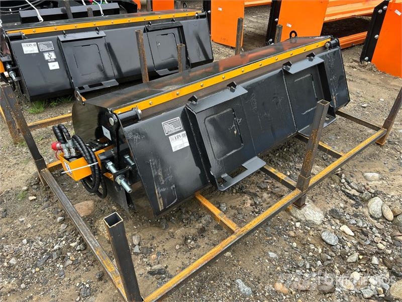 GIYI GY-BS72 72 in Closed Skid Steer Sweeper (Unus Süpürgeler