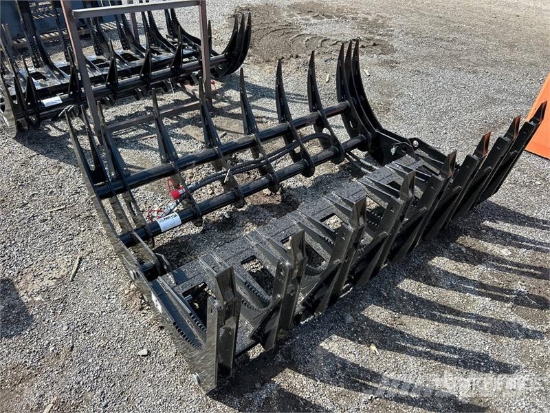GIYI GY-CLG72 72 in Skid Steer Grapple (Unused) Grabilice