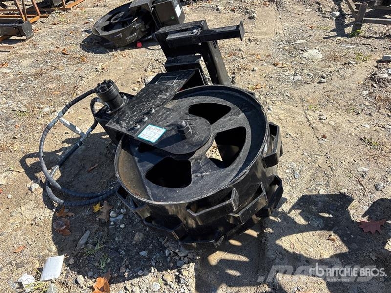 GIYI GY-CW44 12 in Mini Skid Steer Steering Compac Outros componentes