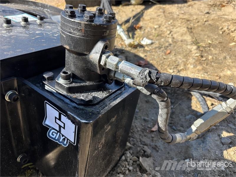 GIYI GY-CW44 12 in Mini Skid Steer Steering Compac Outros componentes