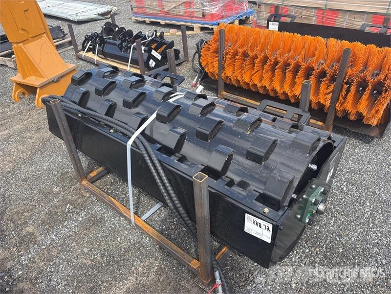  GIYI GY-CW70 59 in Mini Skid Steer Compactor Wheel Other components