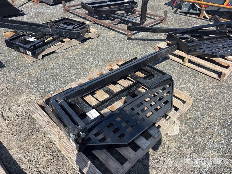  GIYI GY-DHC 59 in Mini Skid Steer Forks (Unused) Vilice