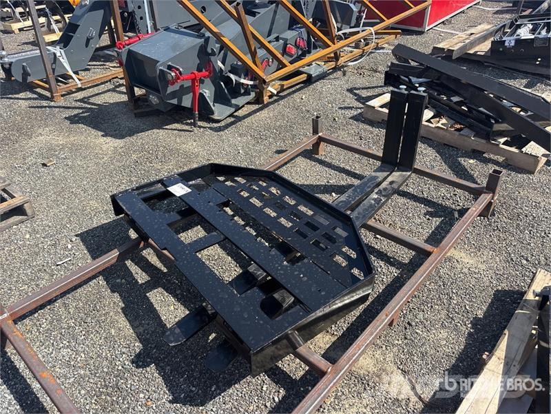 GIYI GY-DHC 59 in Mini Skid Steer Forks (Unused) フォーク