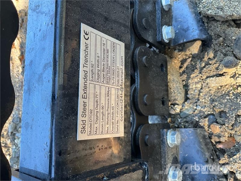 GIYI GY-DTC92 92 in Extended Skid Steer Trencher ( Канавокопачі