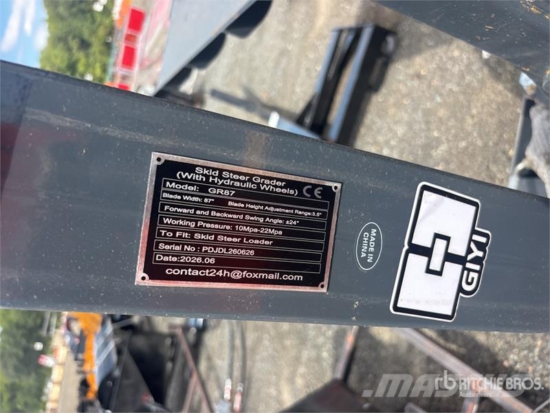  GIYI GY-GR87 87 in Mini Hydraulic Skid Steer Grade Other components