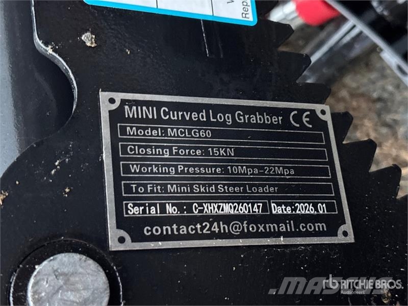 GIYI GY-MCLG60 44 in Mini Skid Steer Grapple (Unus 집게