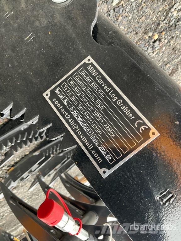  GIYI GY-MCLG60 44 in Mini Skid Steer Grapple (Unus خطاطيف
