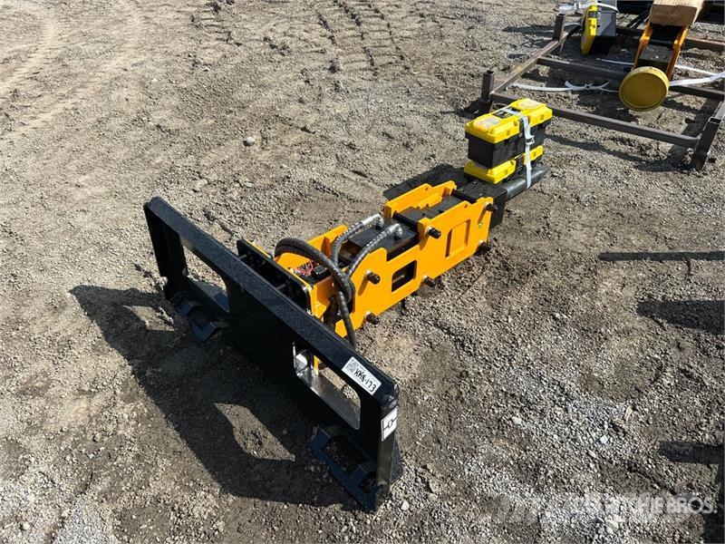 GIYI GY-P680 60 in Skid Steer Breaker (Unused) Hydraulik / Trykluft hammere