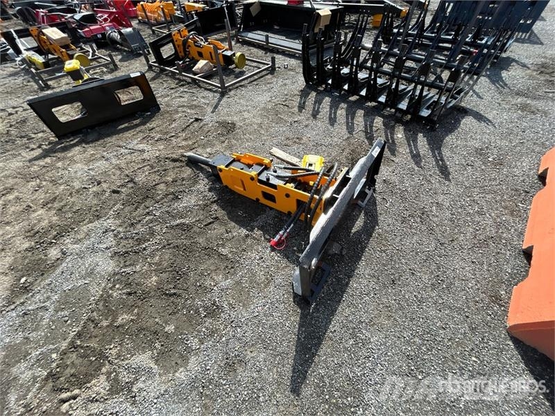 GIYI GY-P680 60 in Skid Steer Breaker (Unused) Hydraulik / Trykluft hammere