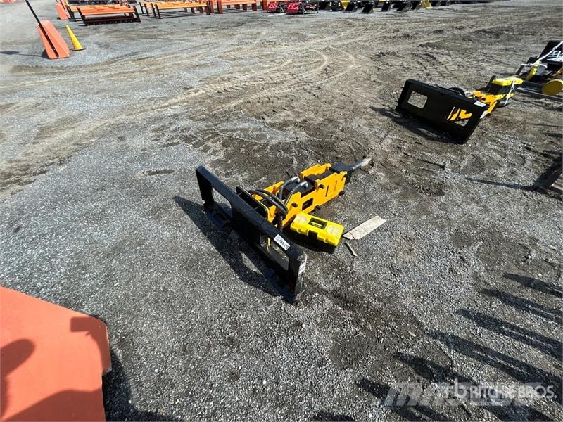 GIYI GY-P680 60 in Skid Steer Breaker (Unused) Hydraulik / Trykluft hammere