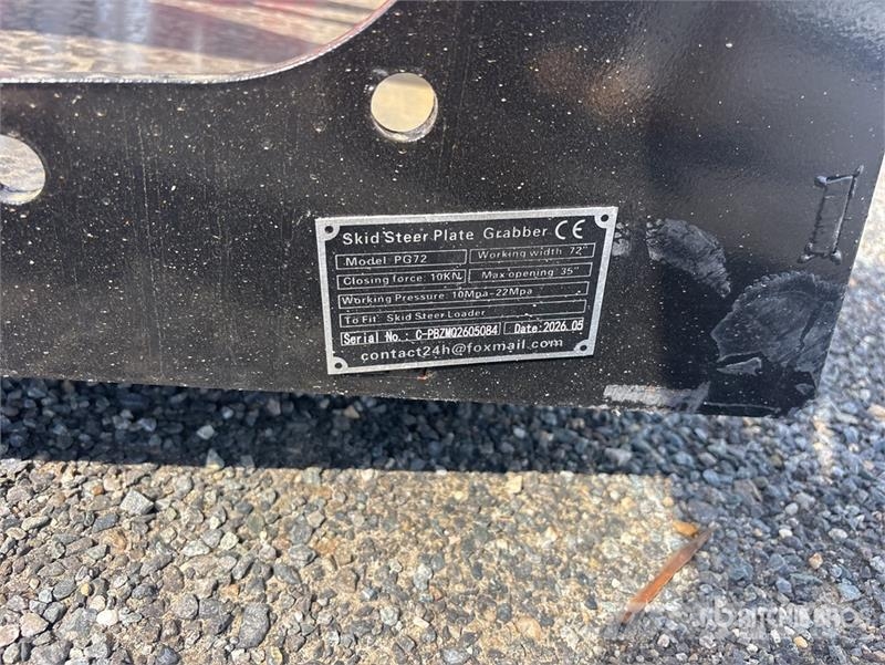 GIYI GY-PG72 72 in General Purpose Mini Skid Steer Grabilice