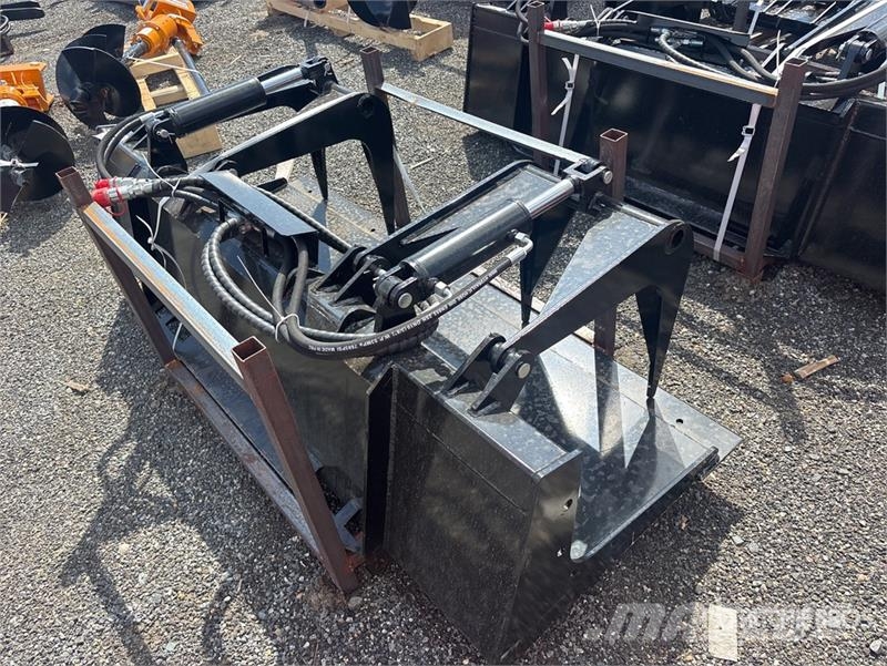 GIYI GY-PG72 72 in General Purpose Mini Skid Steer Grabilice