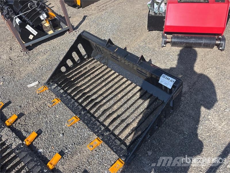 GIYI GY-RB44 43 in Mini Rock Skid Steer Bucket (Un Godet