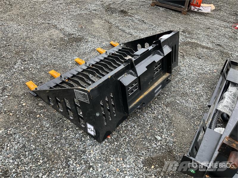  GIYI GY-RB44 44 in Mini Mini Rock Skid Steer Bucke Žlice