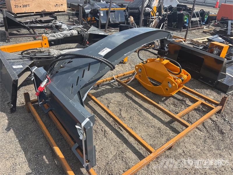GIYI GY-RG63 47 in Mini 360°Rotating Skid Steer Gr Grabilice