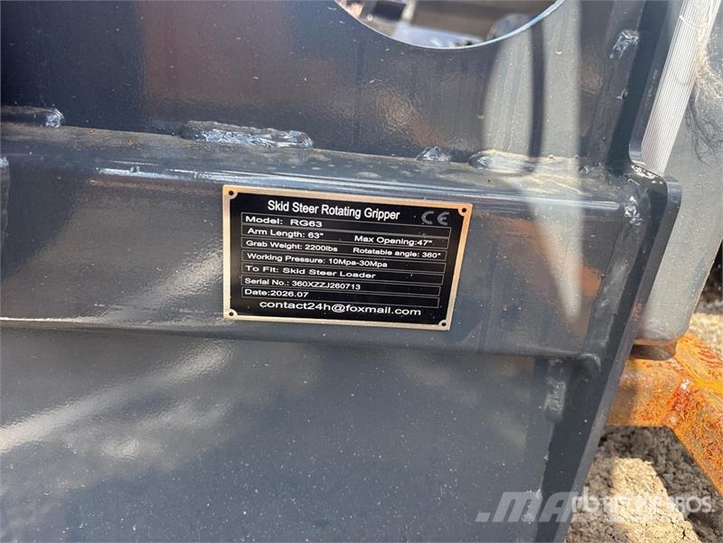 GIYI GY-RG63 47 in Mini 360°Rotating Skid Steer Gr Grabilice