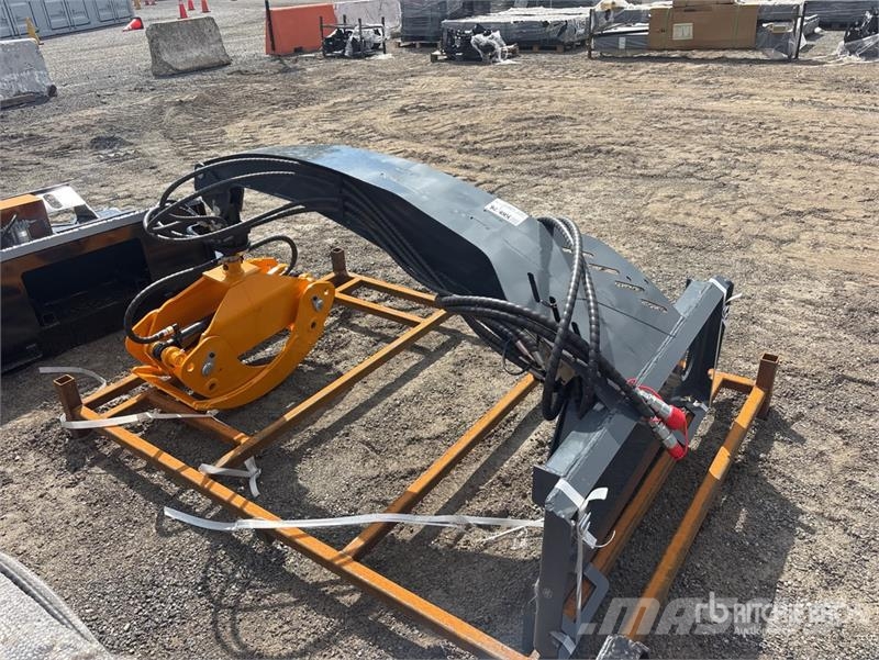 GIYI GY-RG63 47 in Mini 360°Rotating Skid Steer Gr Grabilice