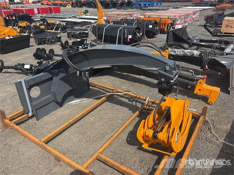 GIYI GY-RG63 47 in Mini 360°Rotating Skid Steer Gr Grabilice