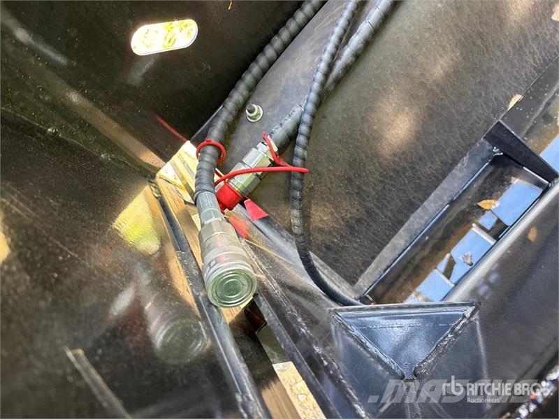 GIYI GY-RR78 72 in Rock Rake (Unused) Other components