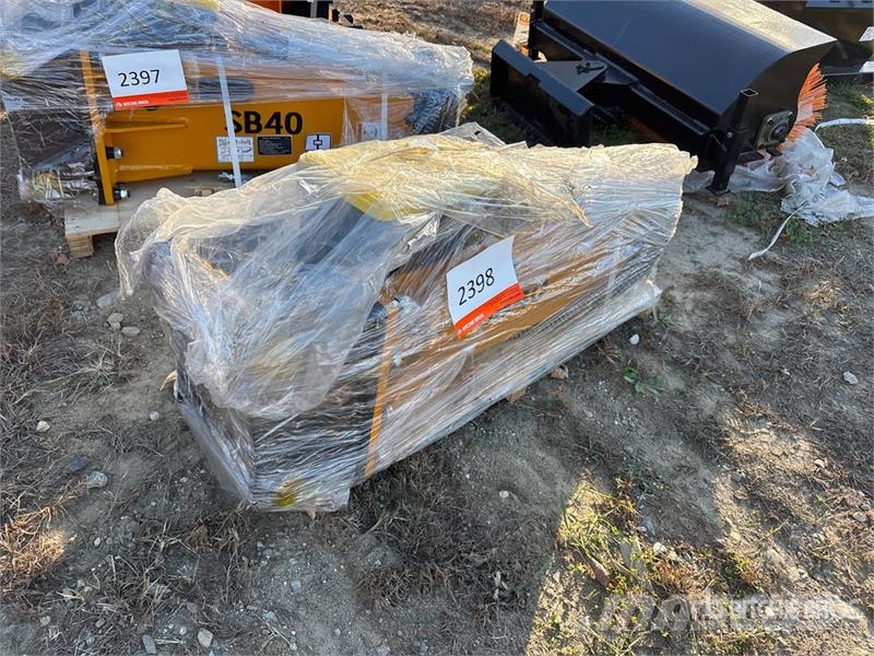 GIYI GY-SB45 Silent Type Hydraulic Breaker (Unused Hammers / Breakers