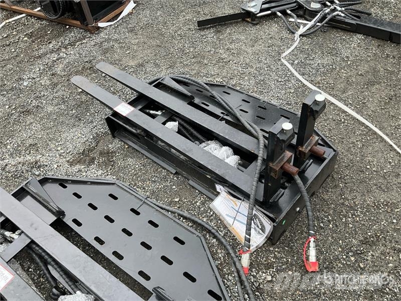 GIYI GY-SF60 60 in Side Shift Skid Steer Forks (Un شوكات