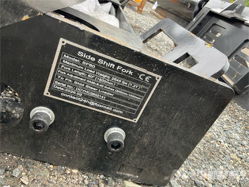  GIYI GY-SF60 60 in Side Shift Skid Steer Forks (Un شوكات