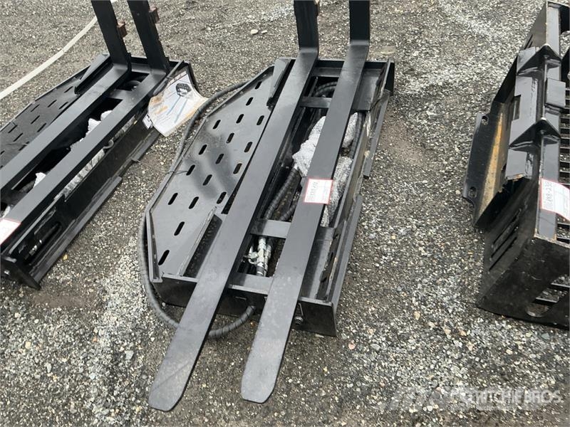  GIYI GY-SF60 60 in Side Shift Skid Steer Forks (Un شوكات