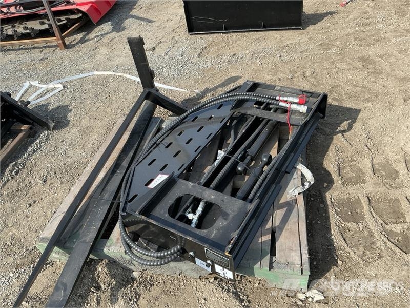 GIYI GY-SF60 60 in Skid Steer Forks (Unused) Вили