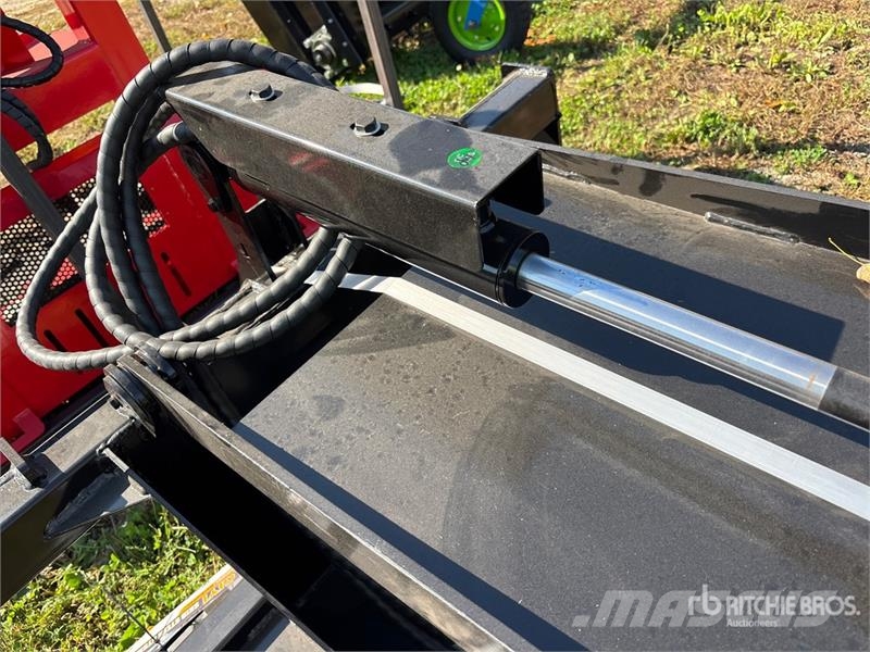 GIYI GY-SGB45 Stump Skid Steer Grapple Bucket (Unu Grappin