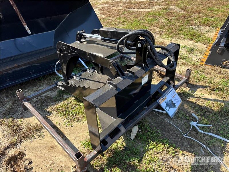  GIYI GY-SGB45 Stump Skid Steer Grapple Bucket (Unu グラップル